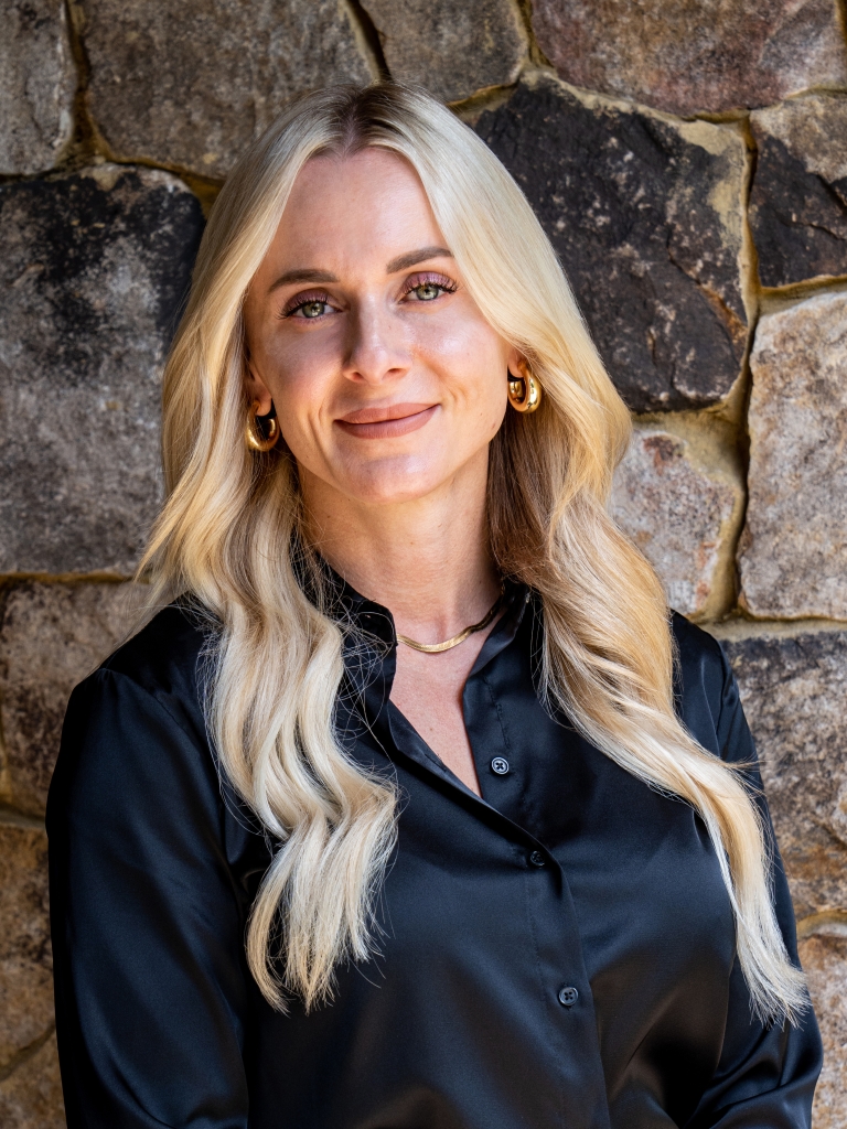 Arbutina Properties Group Team Member Deedee Arbutina